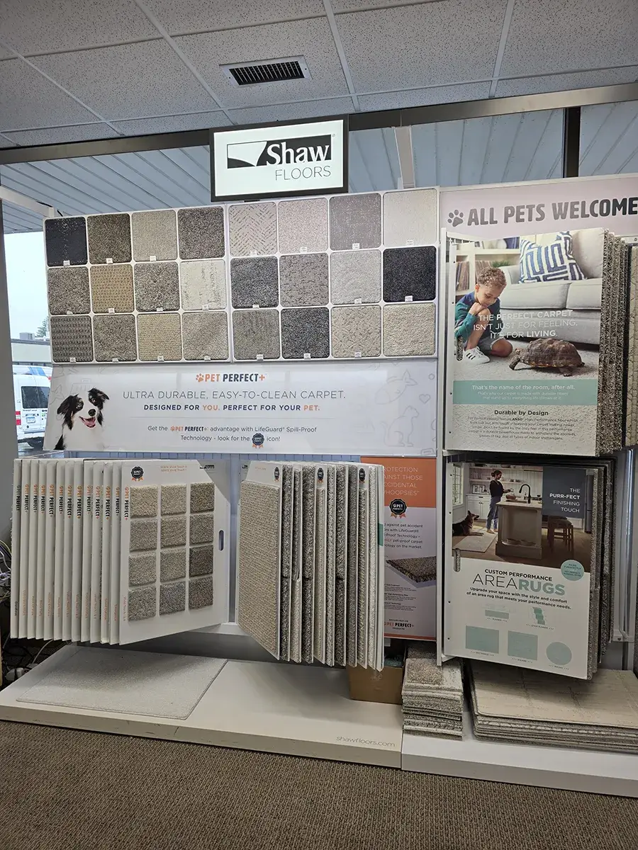 Pet Perfect Display | Magic Carpets